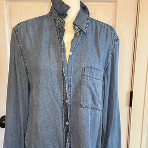 blue denim chambray shirt | size medium